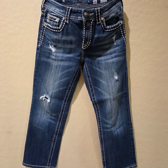 Women's Miss Me Capris Size 25 JPB5014-6 Boyfriend Cut Jeans Denim Pant Distress - Picture 15 of 16